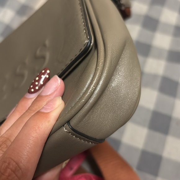 Guess Los Angeles Zimmerman Logo Crossbody - Picture 10 of 13